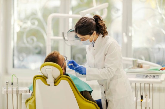 【杜牙根專科醫生推介】杜牙根邊個醫生好？10位牙醫服務＆收費